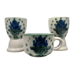 M A Hadley Pottery Oversized Cup & 2 Egg Cups Stoneware BLUEBERRY BOUQUET USA